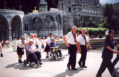 lourdes2.jpg (33282 bytes)